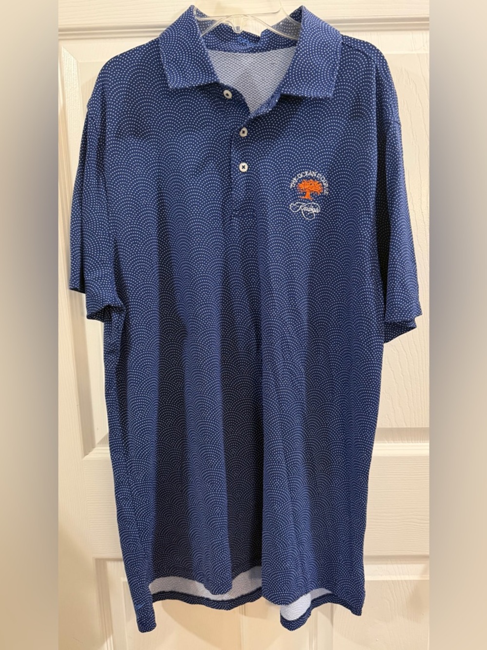 Blue Micro-Pattern Men's Polo Shirt with Embroidered Chest Motif